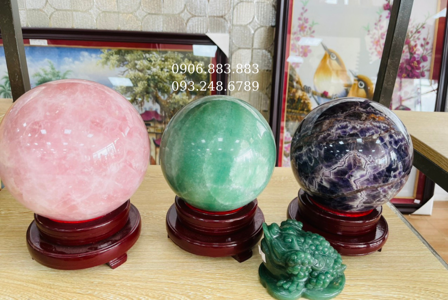 qua-cau-phong-thuy-thach-anh-hong