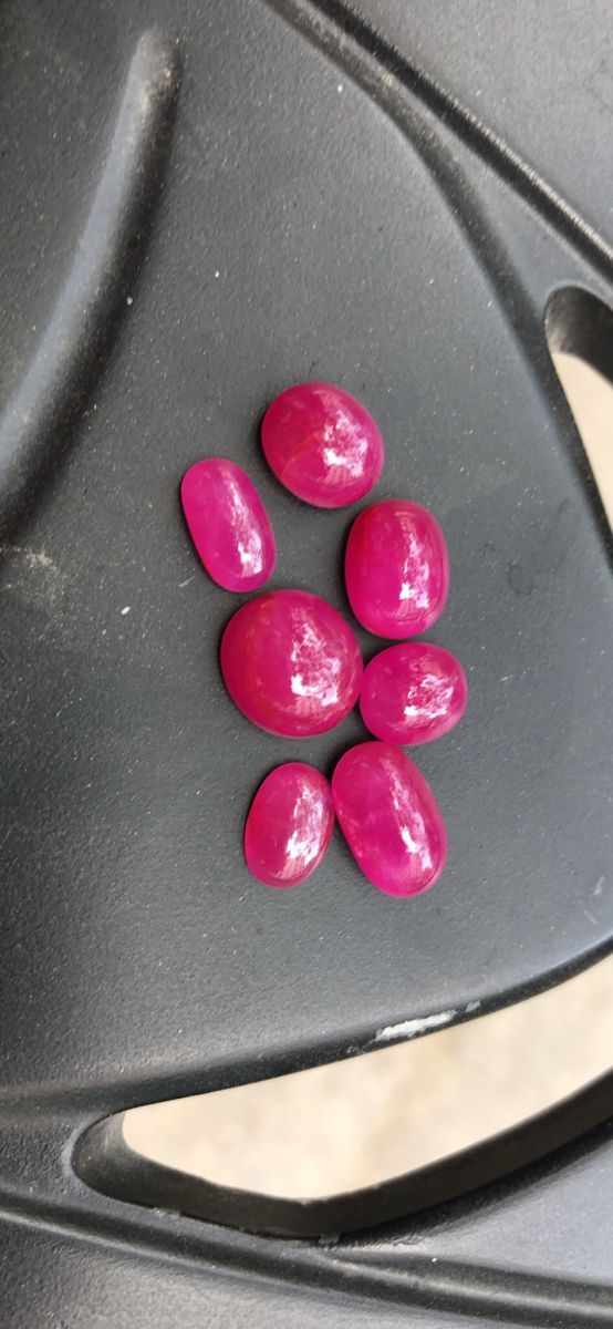 mặt nhẫn đá ruby