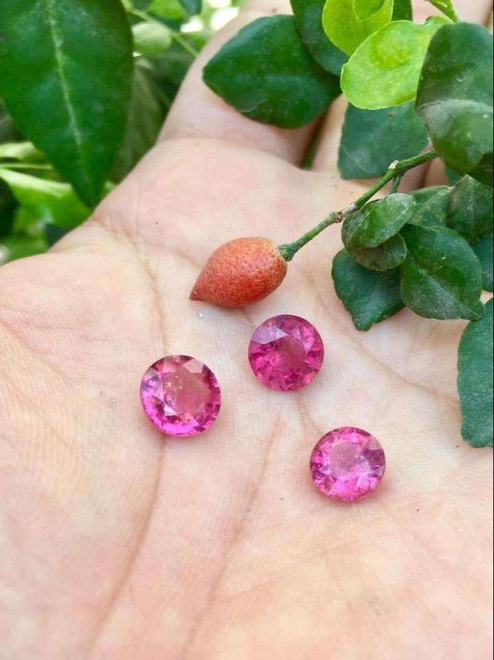 đá ruby