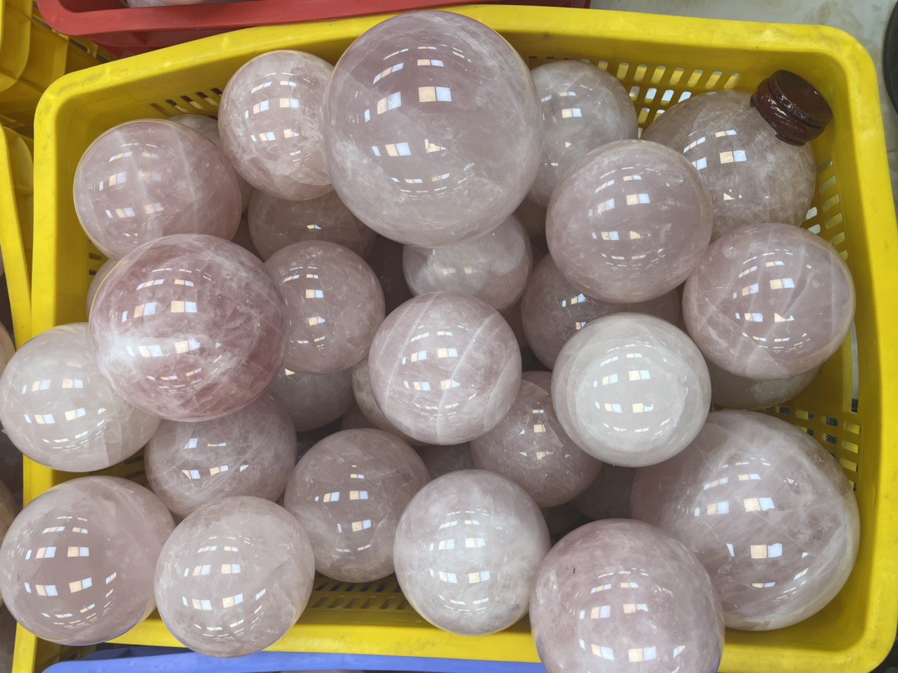 quả cầu đá thạch anh hồng