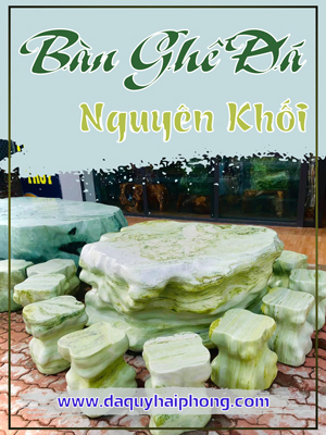 Bàn ghế đá