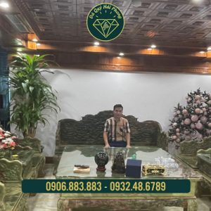 Bàn ghế đá nguyên khối