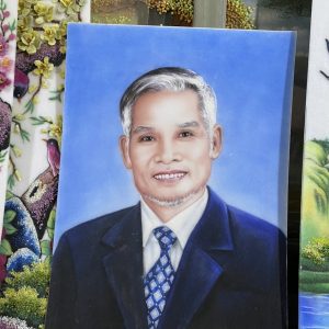 Tranh chân dung đá quý