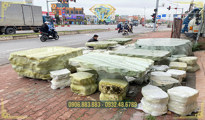 Bàn ghế đá sân vườn